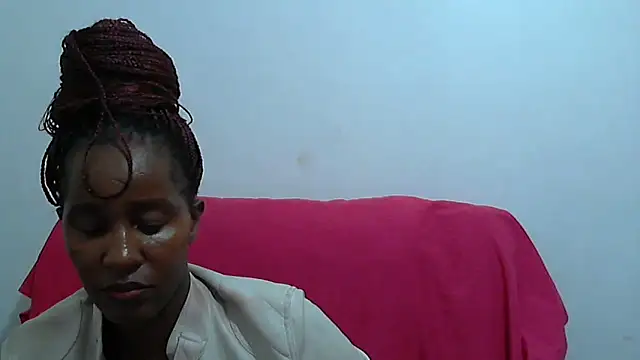 sluttylaura21 online show from February 2025 04:37:01 PM