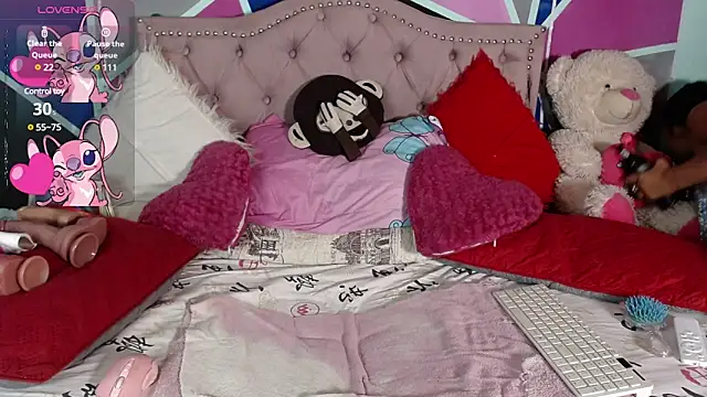 Mia queen 21 online show from December 2024 09:35:01 AM
