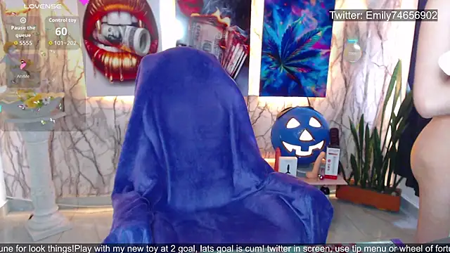 Snapshot of EmiTranny chatting on October 2025 08:54:02 PM EmiTranny online show from October 2025 08:54:02 PM