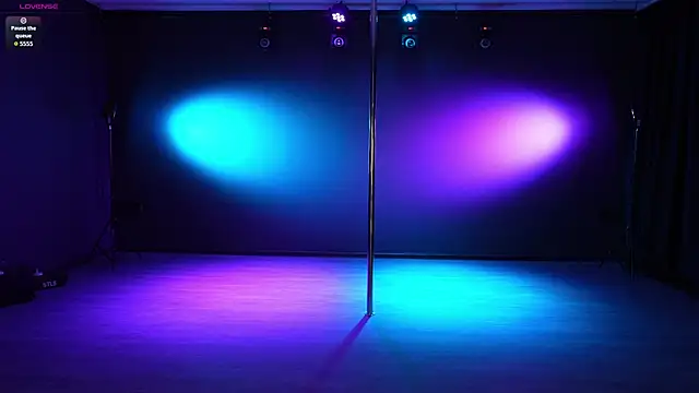 Snapshot of Masha_2002 chatting on October 2025 06:50:02 PM Masha 2002 online show from October 2025 06:50:02 PM