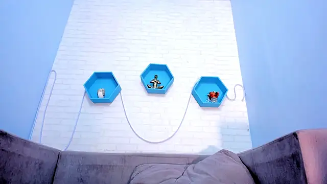 veronica salas online show from March 2025 09:01:02 PM