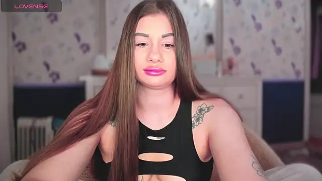 JuicyHelenX online show from October 2025 04:37:01 PM