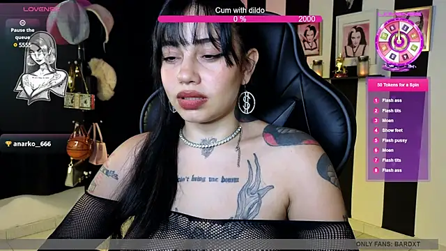 Snapshot of val_bardot chatting on March 2025 05:08:02 AM val bardot online show from March 2025 05:08:02 AM