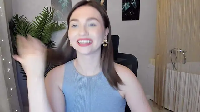 GracefulLook online show from February 2025 04:36:01 PM