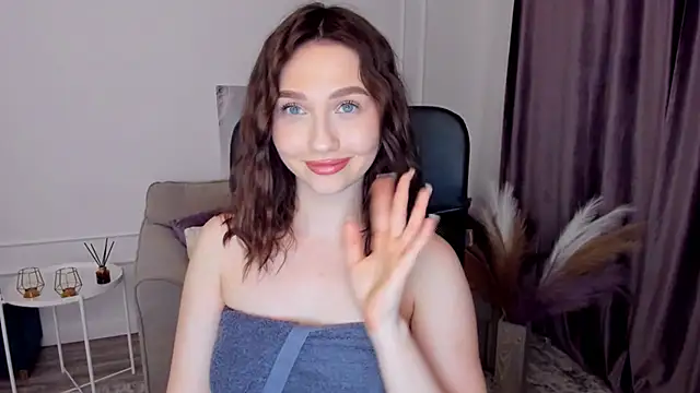 GracefulLook online show from March 2025 05:24:02 PM