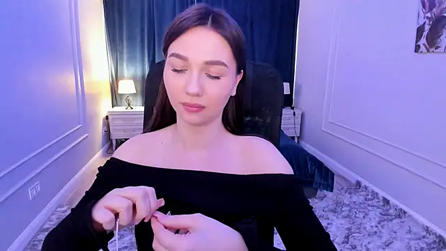 GracefulLook online show from March 2025 10:05:01 AM