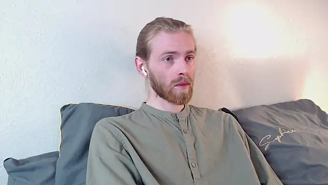 Damien Bi online show from March 2025 04:45:02 AM
