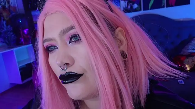 wickedxqueen online show from December 2024 04:18:02 AM