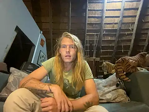 Snapshot of Salted_Playday chatting on February 2025 02:53:01 AM Salted Playday online show from February 2025 02:53:01 AM