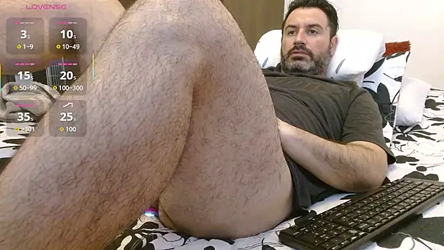 Snapshot of rodrher81 chatting on October 2025 03:32:02 PM rodrher81 online show from October 2025 03:32:02 PM