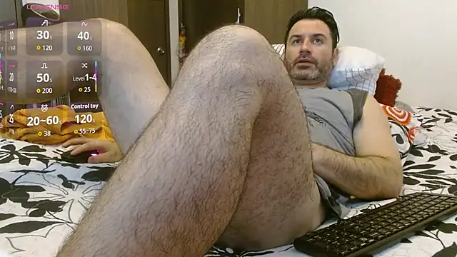 Snapshot of rodrher81 chatting on October 2025 03:21:02 PM rodrher81 online show from October 2025 03:21:02 PM