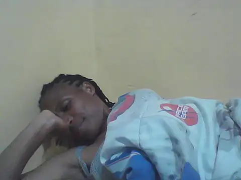 Snapshot of Smillie_prety chatting on November 2025 05:24:02 PM Smillie prety online show from November 2025 05:24:02 PM