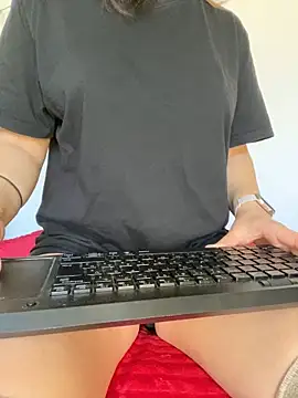 Snapshot of AlisaaRose chatting on February 2025 08:32:02 AM AlisaaRose online show from February 2025 08:32:02 AM