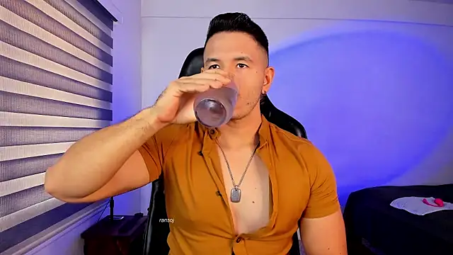 ransoj online show from October 2025 01:56:02 PM