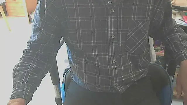 Snapshot of angelgarcia269 chatting on October 2025 12:13:02 PM angelgarcia269 online show from October 2025 12:13:02 PM