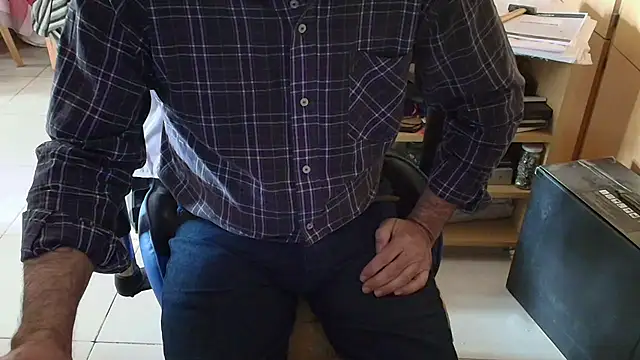 Snapshot of angelgarcia269 chatting on October 2025 11:34:02 AM angelgarcia269 online show from October 2025 11:34:02 AM