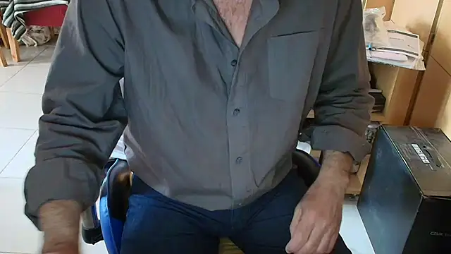 Snapshot of angelgarcia269 chatting on November 2025 11:10:02 AM angelgarcia269 online show from November 2025 11:10:02 AM