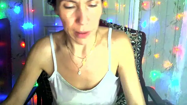 Snapshot of Ladywinter chatting on November 2025 07:01:02 PM Ladywinter online show from November 2025 07:01:02 PM