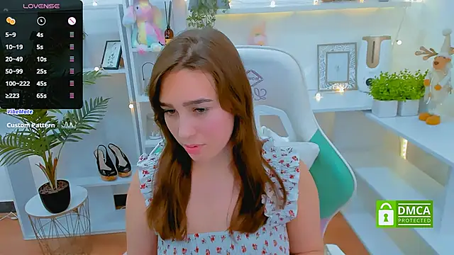  Eliizabeth  online show from December 2024 09:40:02 PM