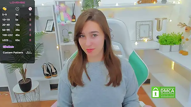  Eliizabeth  online show from December 2024 09:29:02 PM