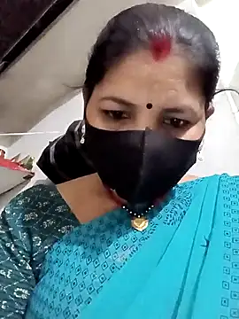 Snapshot of Riyaa-Devi chatting on February 2025 05:48:01 PM Riyaa-Devi online show from February 2025 05:48:01 PM