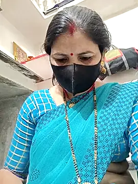 Snapshot of Riyaa-Devi chatting on February 2025 05:36:01 PM Riyaa-Devi online show from February 2025 05:36:01 PM