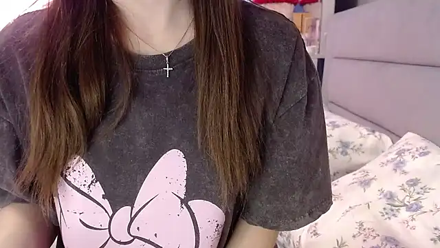 Snapshot of Viktoriiya_bald chatting on March 2025 10:46:01 AM Viktoriiya bald online show from March 2025 10:46:01 AM