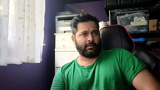 Sakhtlaundaz online show from October 2025 02:57:02 PM