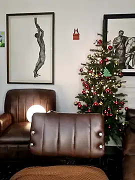 Snapshot of AmelieLaurent_ chatting on December 2024 03:33:02 PM AmelieLaurent online show from December 2024 03:33:02 PM