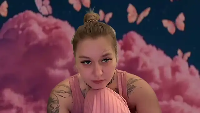 Snapshot of Isabel-Bailey chatting on December 2024 10:34:01 PM Isabel-Bailey online show from December 2024 10:34:01 PM