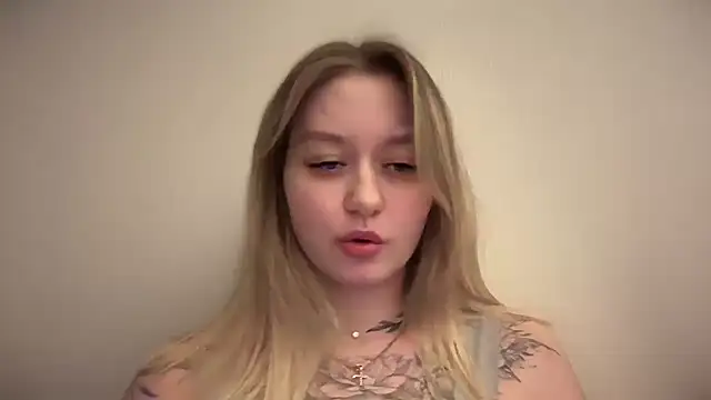 Snapshot of Isabel-Bailey chatting on December 2024 08:58:02 PM Isabel-Bailey online show from December 2024 08:58:02 PM