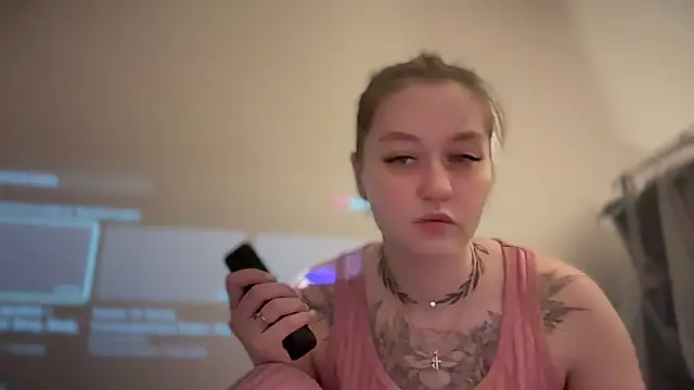 Snapshot of Isabel-Bailey chatting on December 2024 09:16:01 PM Isabel-Bailey online show from December 2024 09:16:01 PM