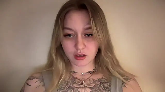 Snapshot of Isabel-Bailey chatting on December 2024 08:03:02 PM Isabel-Bailey online show from December 2024 08:03:02 PM