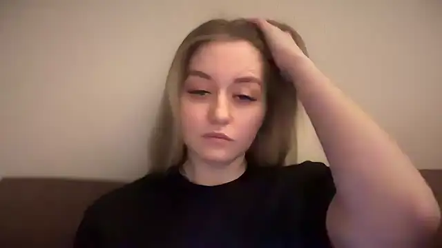 Snapshot of Isabel-Bailey chatting on December 2024 08:04:02 PM Isabel-Bailey online show from December 2024 08:04:02 PM