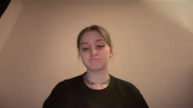 Snapshot of Isabel-Bailey chatting on January 2025 09:34:01 PM Isabel-Bailey online show from January 2025 09:34:01 PM