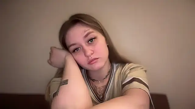 Snapshot of Isabel-Bailey chatting on January 2025 09:51:02 PM Isabel-Bailey online show from January 2025 09:51:02 PM