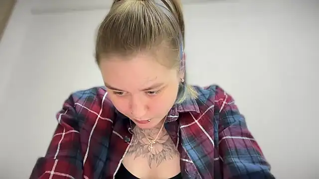 Snapshot of Isabel-Bailey chatting on October 2025 09:01:01 PM Isabel-Bailey online show from October 2025 09:01:01 PM