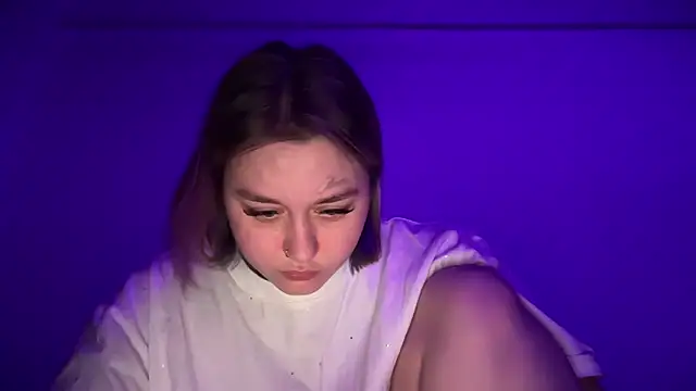 Snapshot of Isabel-Bailey chatting on October 2025 09:04:02 PM Isabel-Bailey online show from October 2025 09:04:02 PM