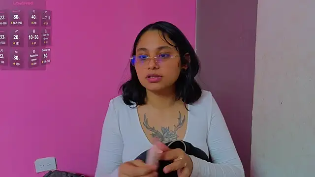 Snapshot of Cuteprincess21 chatting on October 2025 11:12:02 PM Cuteprincess21 online show from October 2025 11:12:02 PM