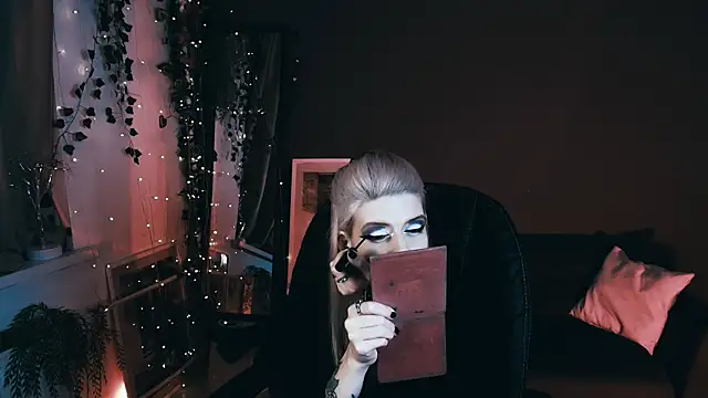 Noah ElmerX online show from September 2025 10:02:02 PM