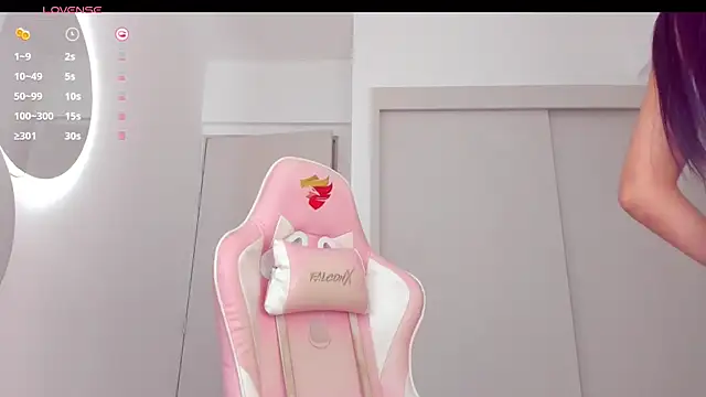 Snapshot of mia_yourmommy chatting on December 2024 12:41:02 AM mia yourmommy online show from December 2024 12:41:02 AM