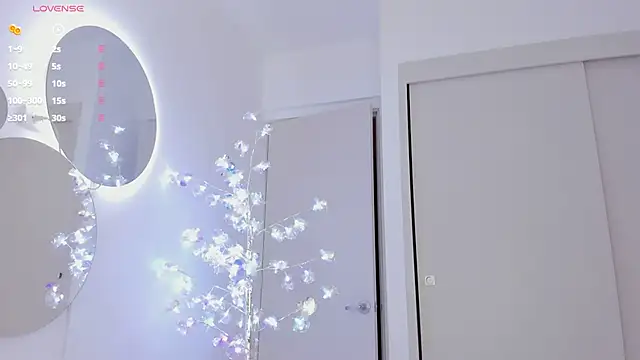 Snapshot of mia_yourmommy chatting on February 2025 04:46:02 AM mia yourmommy online show from February 2025 04:46:02 AM