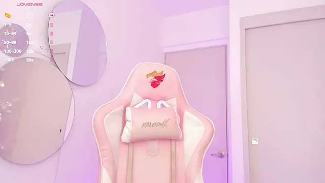 Snapshot of mia_yourmommy chatting on February 2025 03:41:02 PM mia yourmommy online show from February 2025 03:41:02 PM