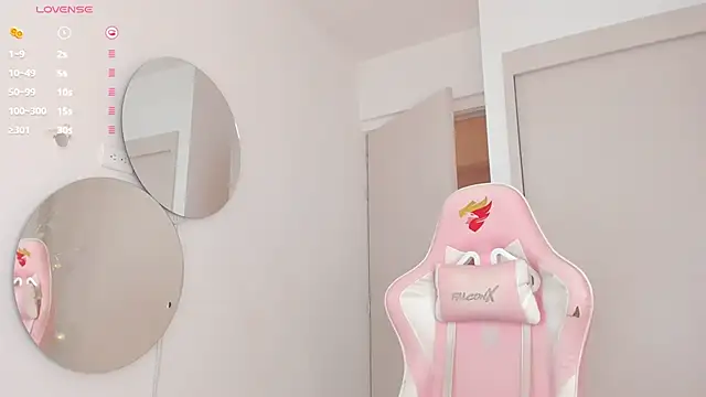 Snapshot of mia_yourmommy chatting on March 2025 01:56:02 AM mia yourmommy online show from March 2025 01:56:02 AM