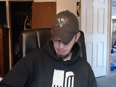 Snapshot of pensguy30 chatting on December 2024 08:37:01 PM pensguy30 online show from December 2024 08:37:01 PM