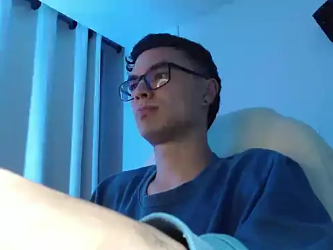 Alcantra4T online show from November 2025 03:38:01 AM