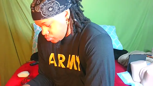 Snapshot of Carolinayoungin chatting on October 2025 07:14:01 PM Carolinayoungin online show from October 2025 07:14:01 PM