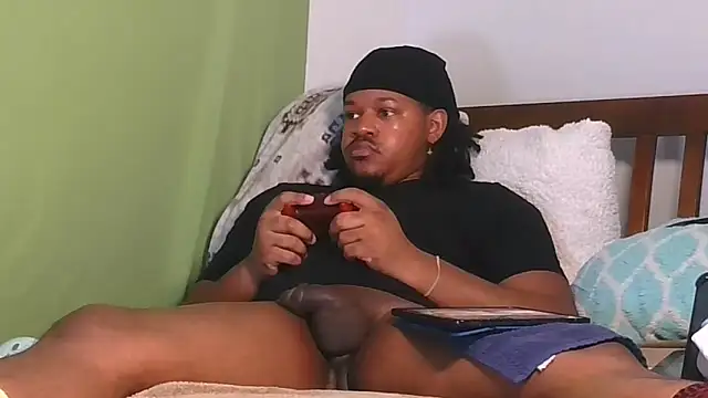 Snapshot of Carolinayoungin chatting on October 2025 07:03:02 PM Carolinayoungin online show from October 2025 07:03:02 PM