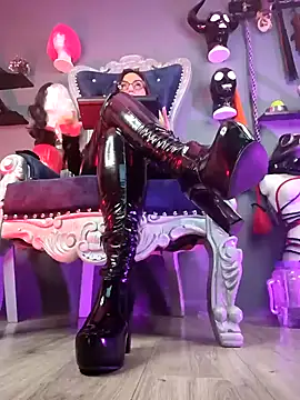 Snapshot of abbymora chatting on February 2025 04:25:02 PM abbymora online show from February 2025 04:25:02 PM