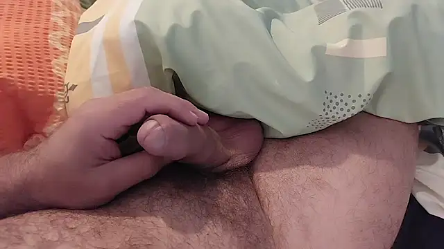 Snapshot of Ettarak chatting on October 2025 10:18:02 PM Ettarak online show from October 2025 10:18:02 PM